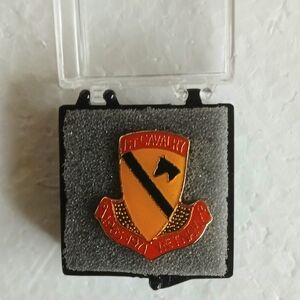 1st Cavalry -Vietnam Lapel Pin
